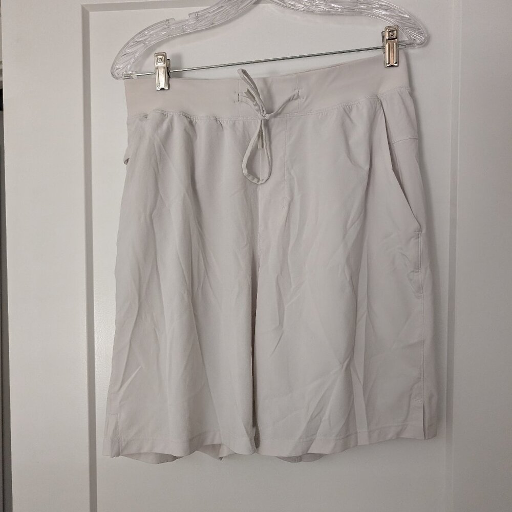 Lululemon Men’s Zeroed In Linerless Short 9", Size M, Ivory
